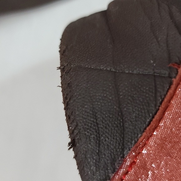 Fit Flops Wobbleboard Womens Flip Flops Sandals Red Shimmery Size 7 GUC READ - Picture 13 of 14